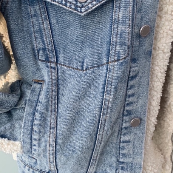 NWOT Blank NYC Bear Hug Jean Denim Sherpa Jean Jacket Small S - Picture 7 of 13